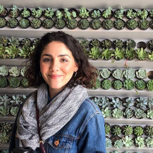 Meet your Posher, Iris